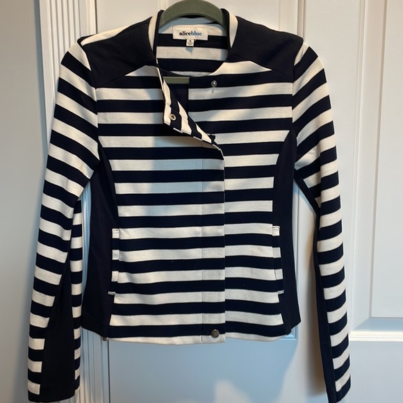 Navy and white knit striped blazer size small - Picture 2 of 6
